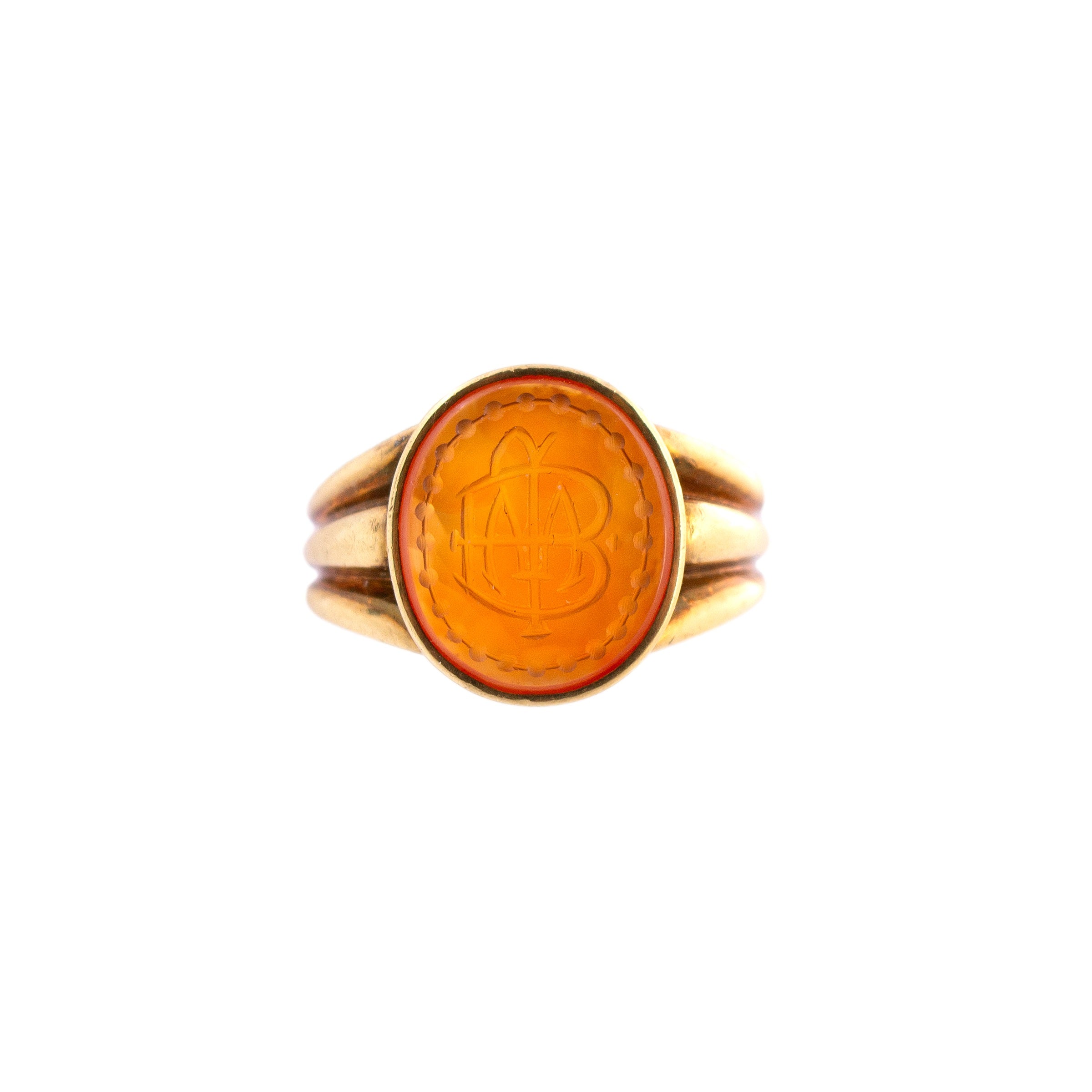 18K Gold Carved Agate Signet Ring
